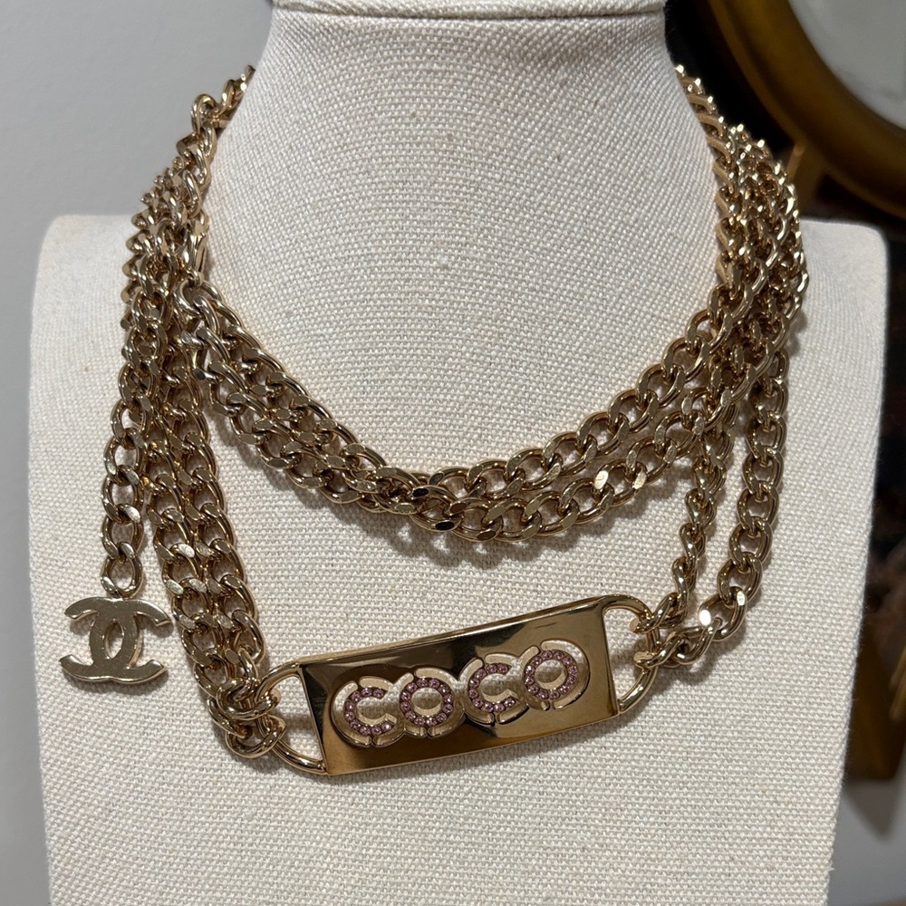 CHANEL Gold Necklace with Pink Rhinestone COCO Tag